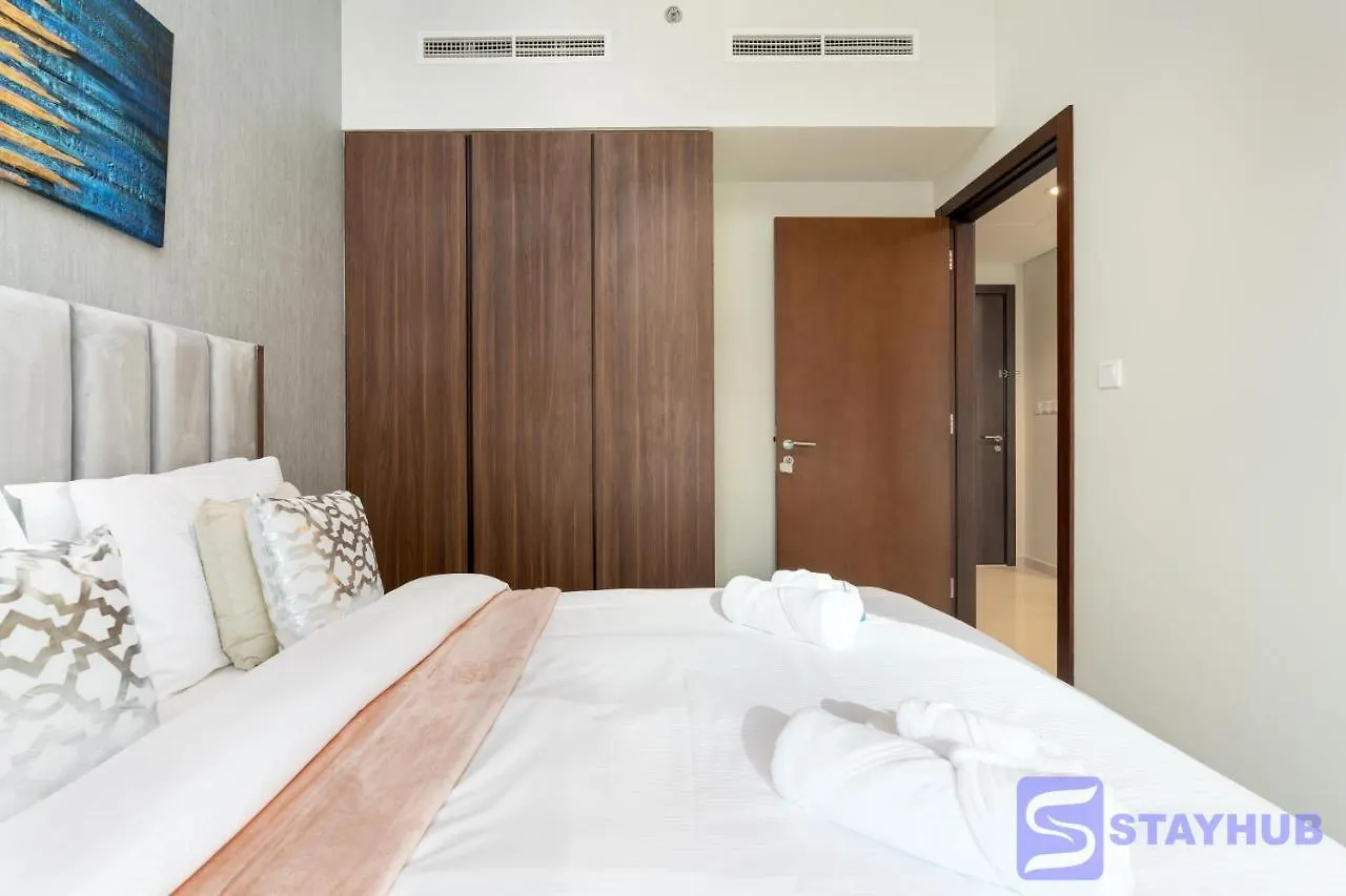 Stunning 1Br Apt Near Downtown Dubai United Arab Emirates